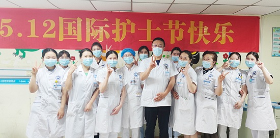 [成都癲癇病醫(yī)院]同場競技展風(fēng)采！護(hù)士節(jié)，我院成功舉辦心肺復(fù)蘇技能大賽