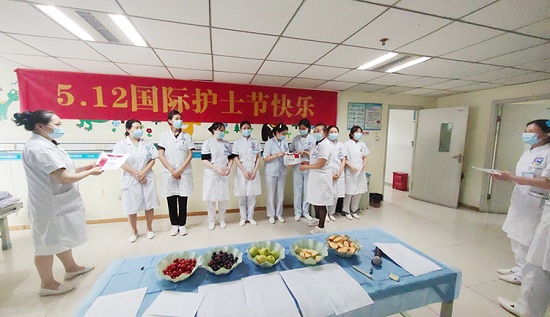 [成都癲癇病醫(yī)院]同場競技展風(fēng)采！護(hù)士節(jié)，我院成功舉辦心肺復(fù)蘇技能大賽